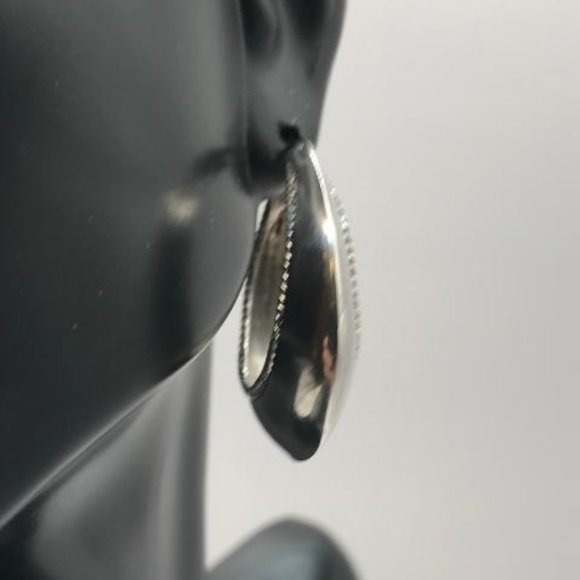 LC Sterling (925) Silver Chunky Hoop Earrings - Picture 3 of 10